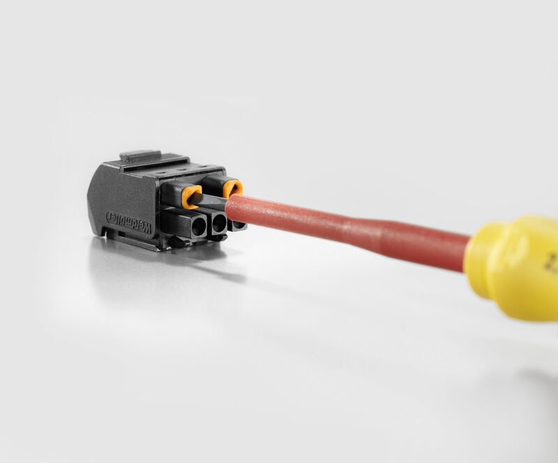 BHF 5.00/02/180LH BK/BK