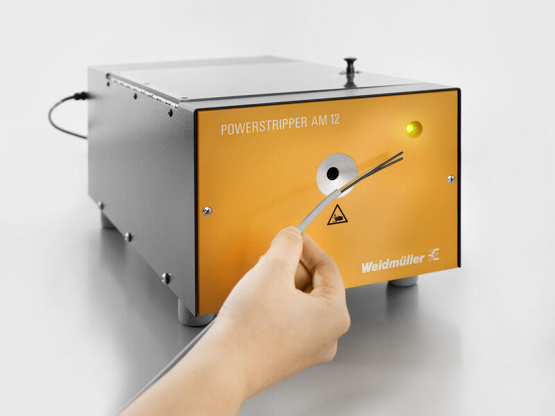 POWERSTRIPPER AM 12