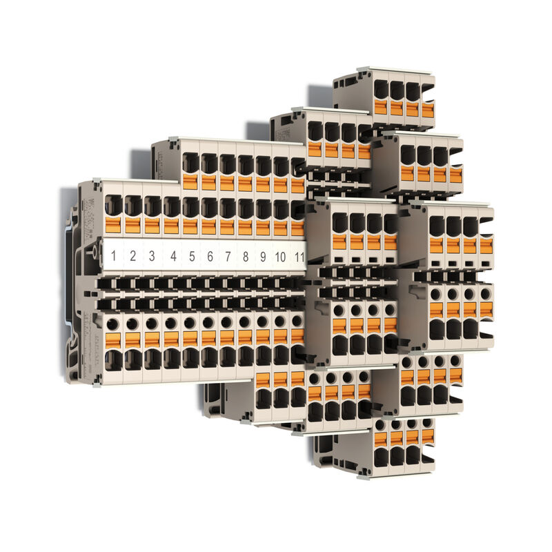 フィードスルーとPE端子台